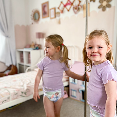 How To Boost Self Esteem After Bedwetting Huggies UK   Article 38 Hero 